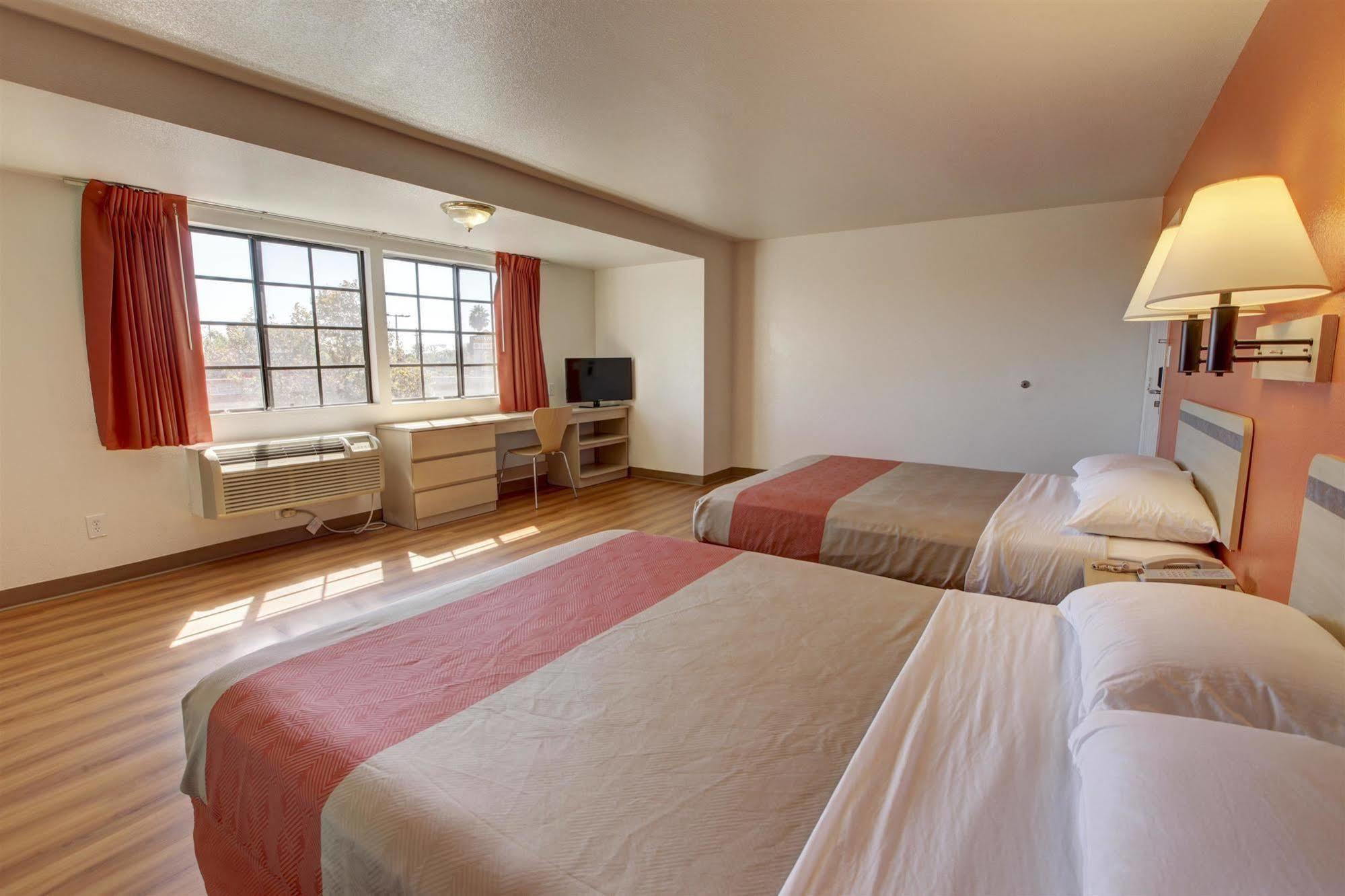 Motel 6-Bellflower, Ca - Los Angeles Kültér fotó